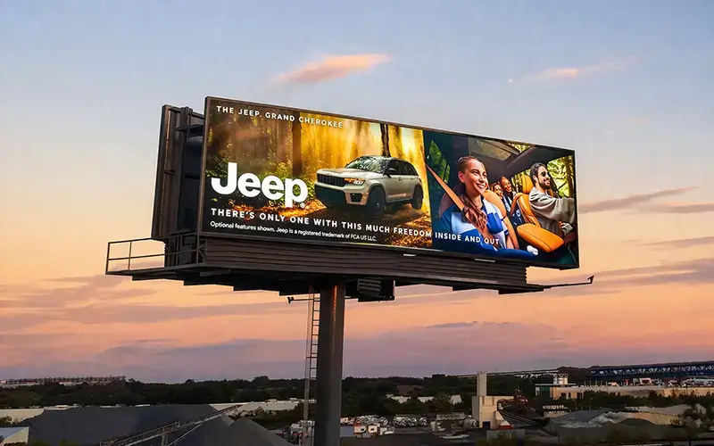 DOOH-Plakatwände & Displays am Straßenrand